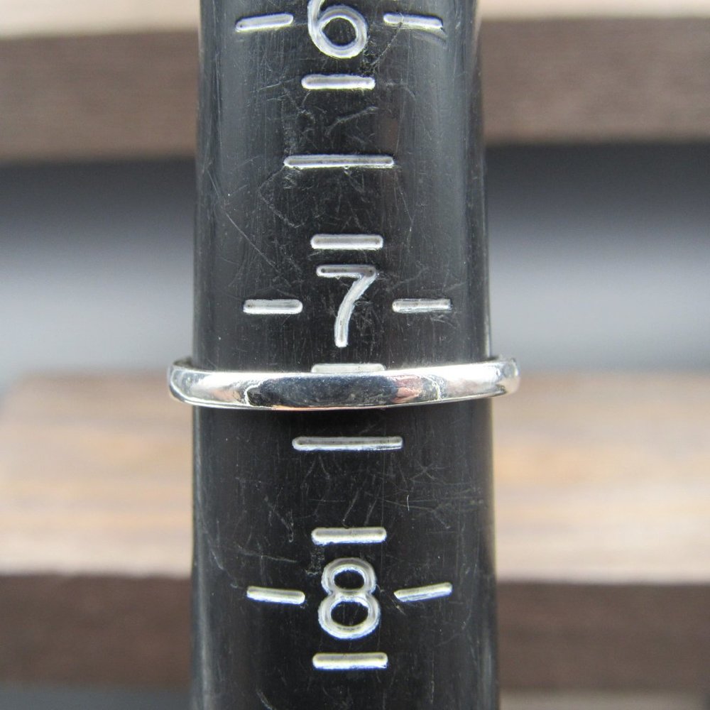 Size 7.25 Sterling Silver Bright Green CZ Sea Ring - Picture 4 of 6